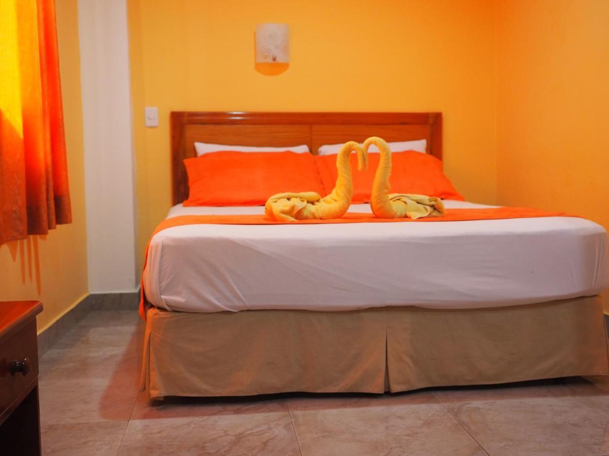 Hostal Espana Puerto Ayora  Kültér fotó