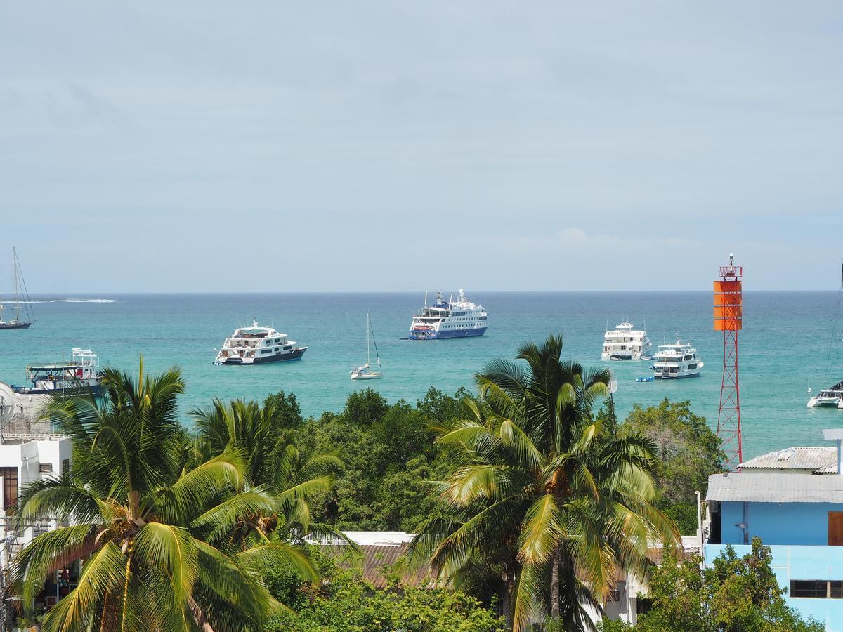 Hostal Espana Puerto Ayora  Kültér fotó