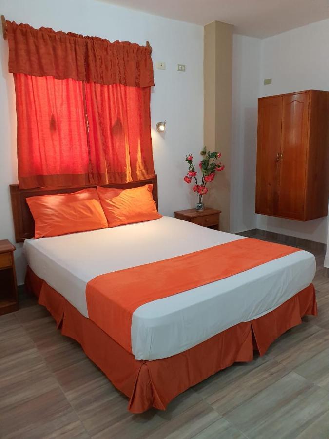 Hostal Espana Puerto Ayora  Kültér fotó