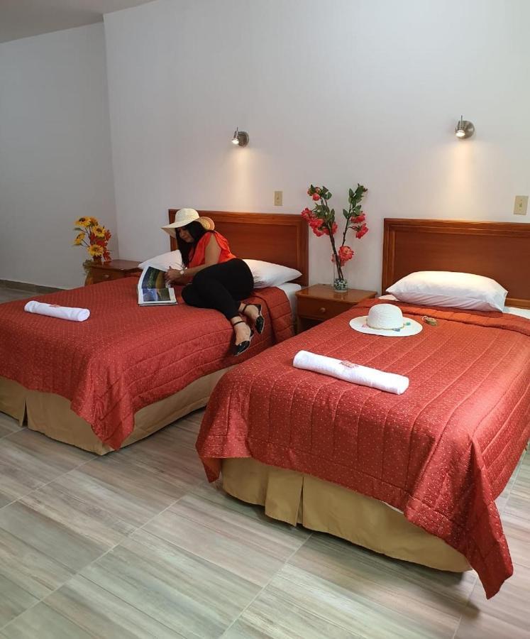 Hostal Espana Puerto Ayora  Kültér fotó